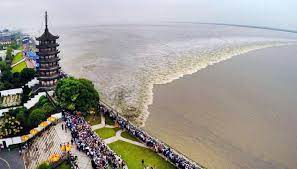 Qiantang River Tidal Bore 